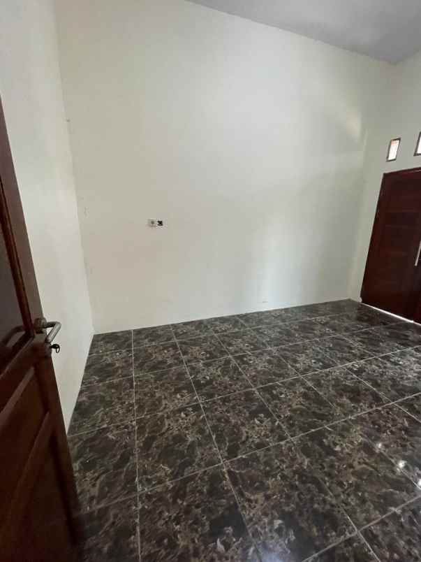 dijual rumah telaga mas bekasi