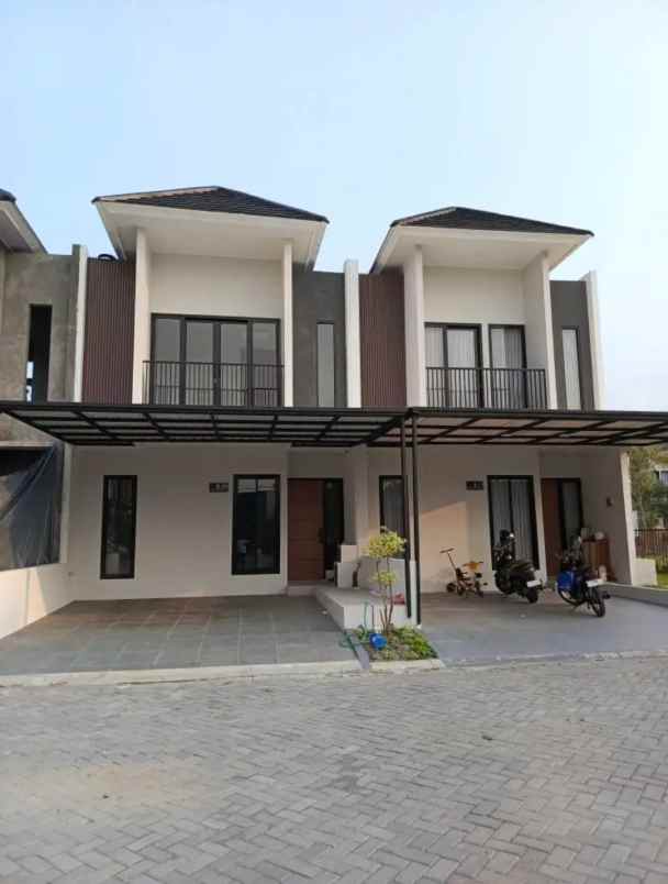 dijual rumah tembalang