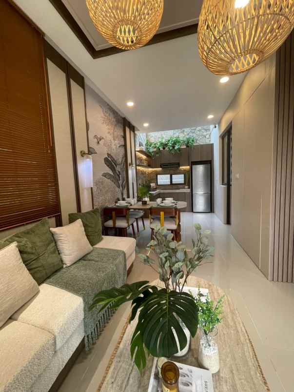 dijual rumah the forestine citra 8