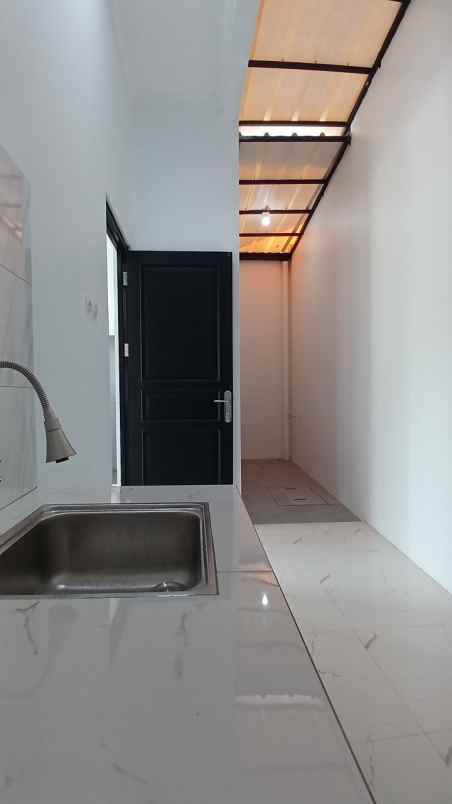 dijual rumah tirtajaya 5 menit stasiun