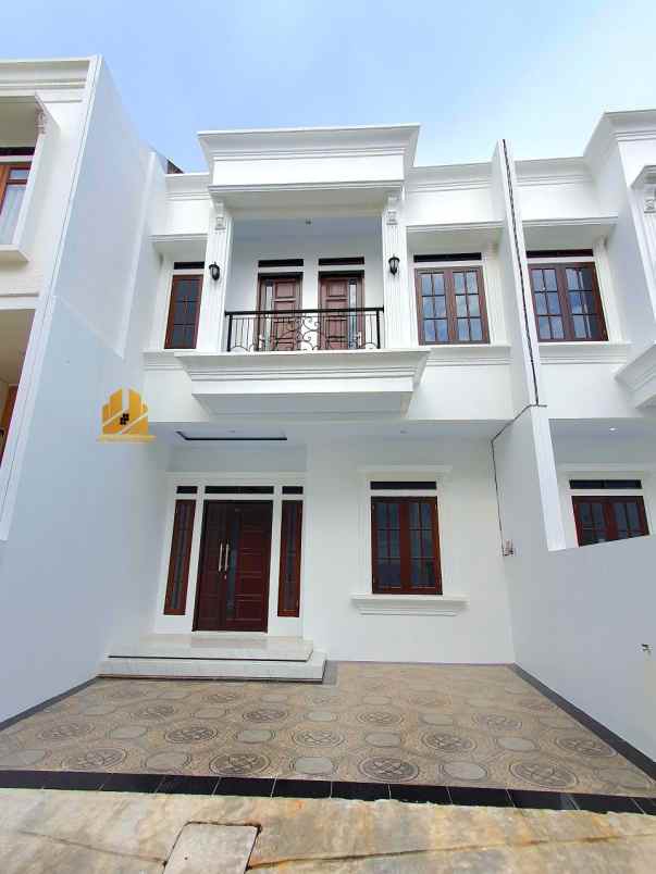 dijual rumah trjap037