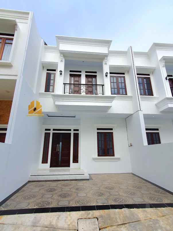 dijual rumah trjap037