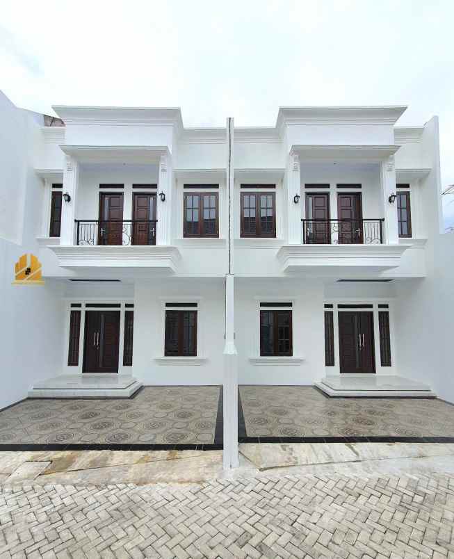 dijual rumah trjap037