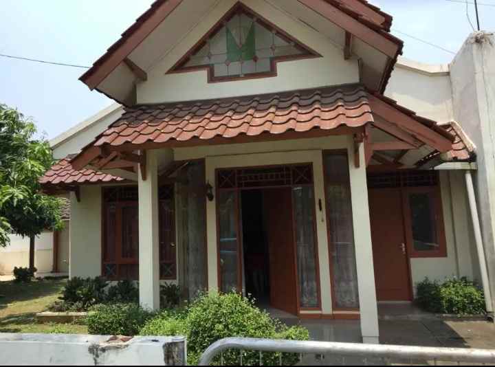 dijual rumah villa bintaro regency