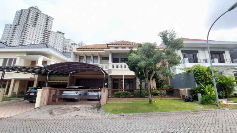 dijual rumah villa bukit indah pakuwon