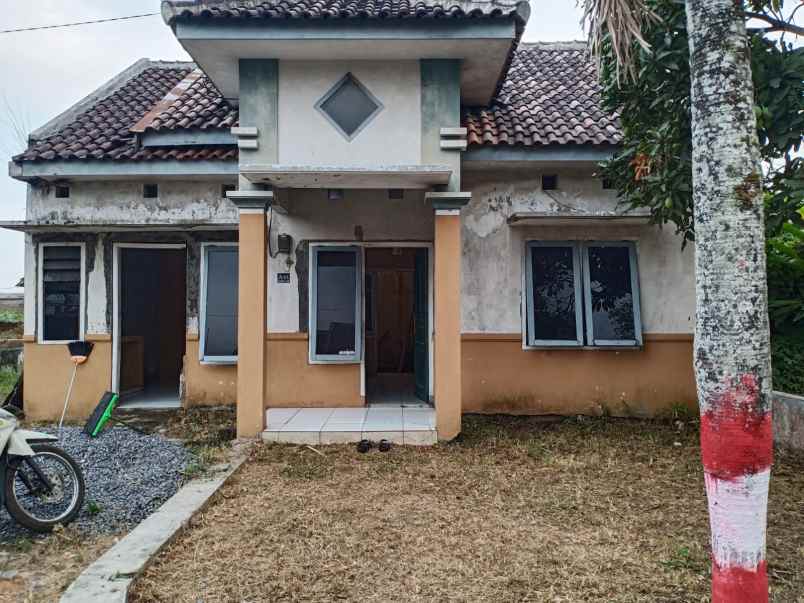 dijual tanah dan rumah tipe 54