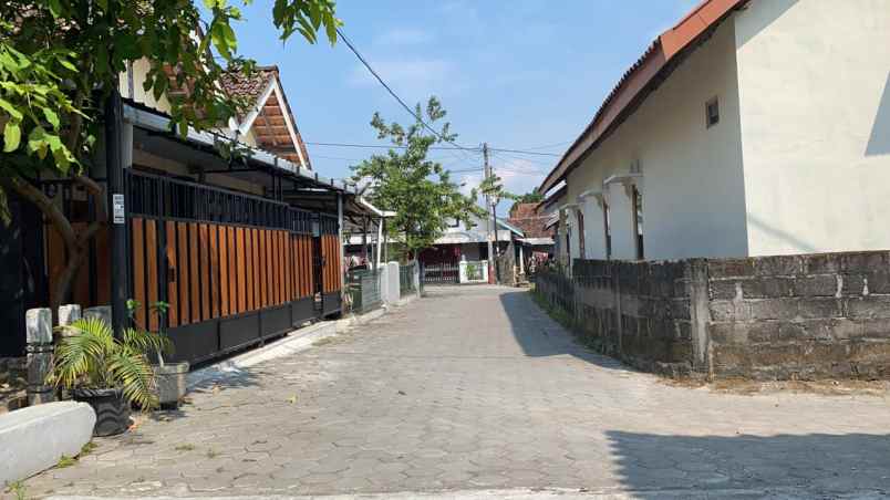 dijual tanah jl kepuhsari maguwoharjo