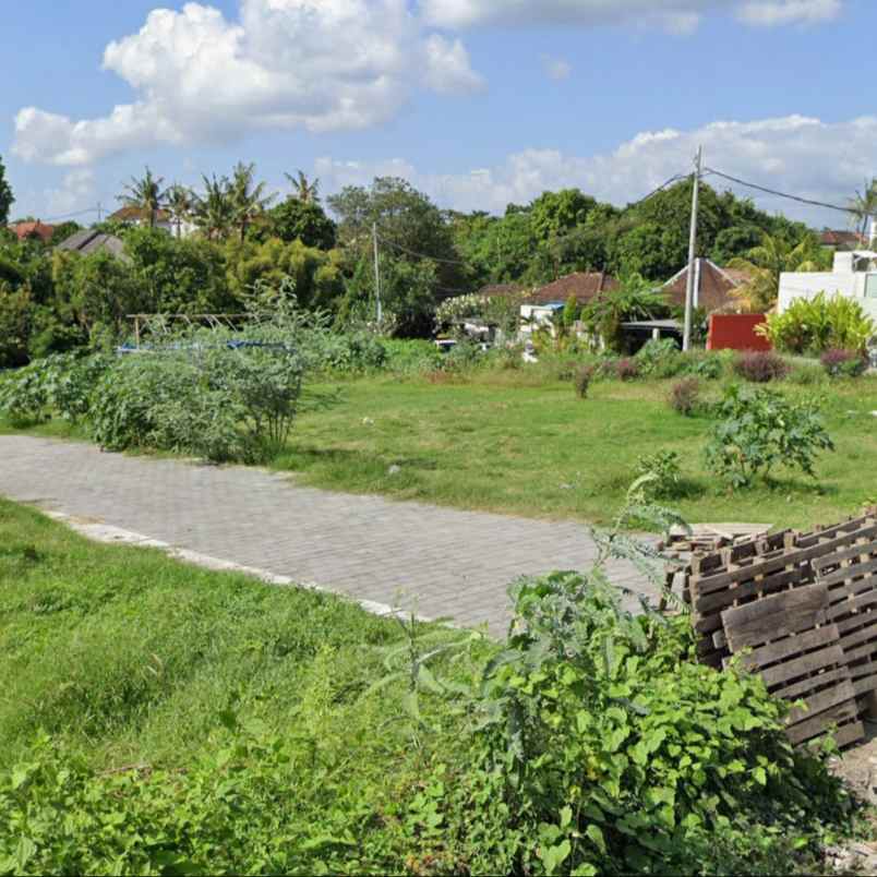 dijual tanah jl pantai pererenan