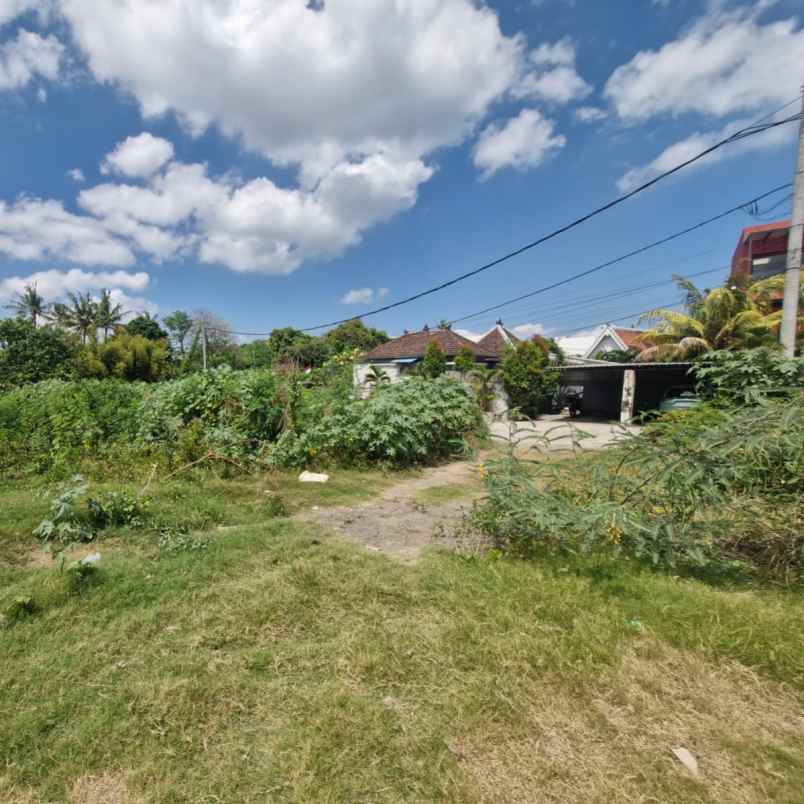 dijual tanah jl pantai pererenan