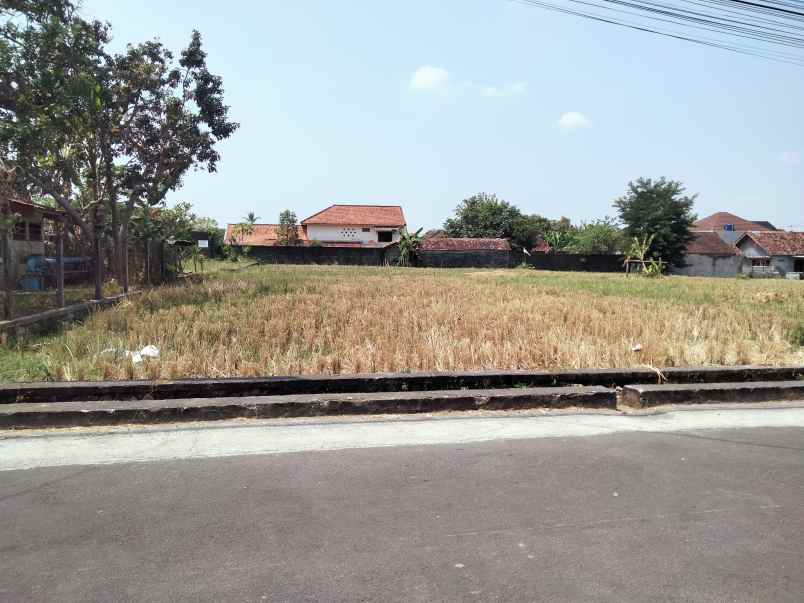 dijual tanah jl rajawali dayakan