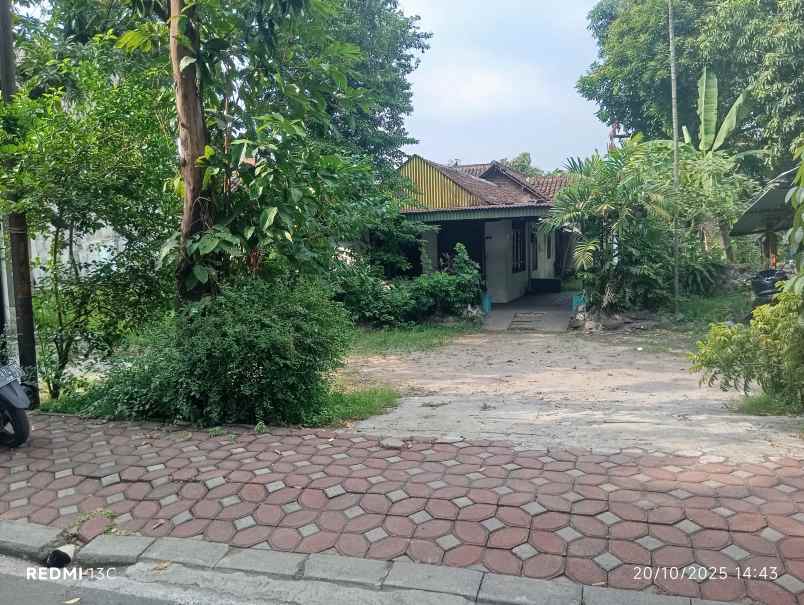 dijual tanah laweyan solo