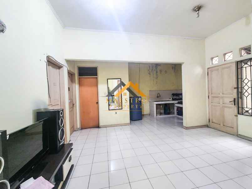 dijual villa komplek cemara asri jalan manggis