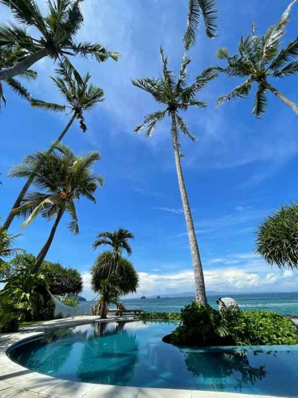 dijual villa mewah beachfront di candi dasa bali