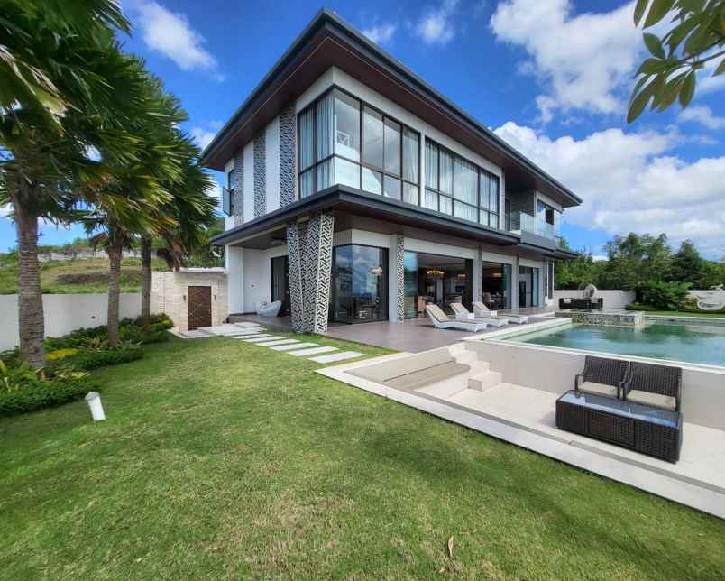 dijual villa mewah lokasi jimbaran bali