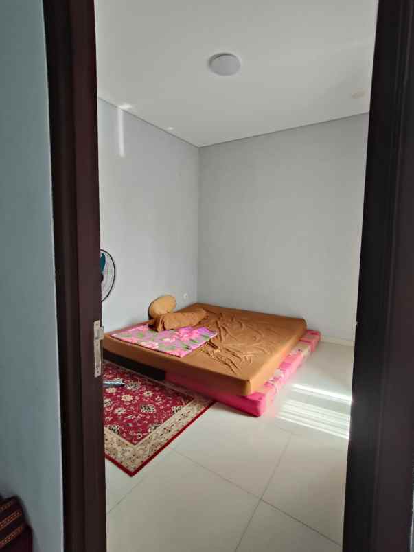 dijual villa oro oro ombo