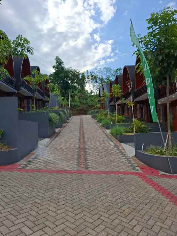 dijual villa prigen