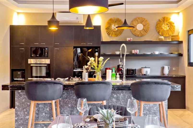 dijual villa seminyak