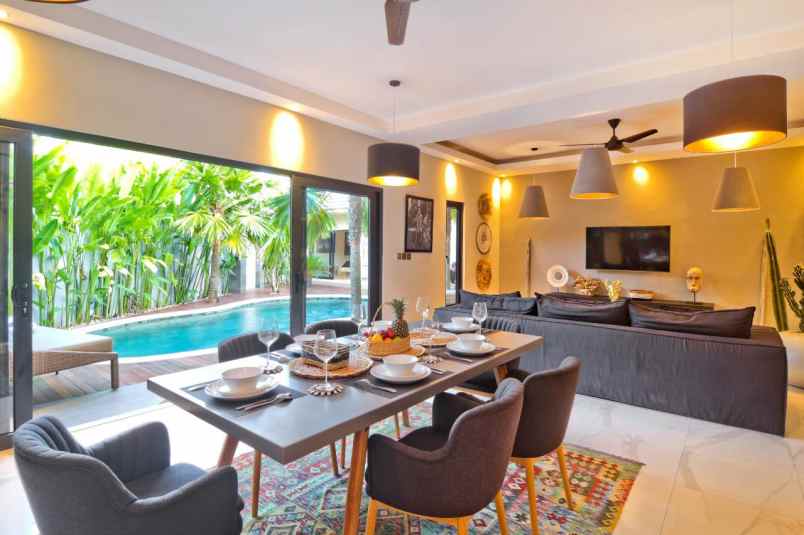 dijual villa seminyak