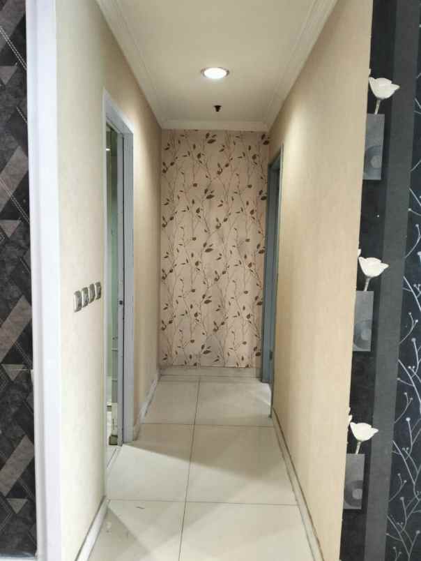 disewa apartemen french walk moi posisi hook furnished