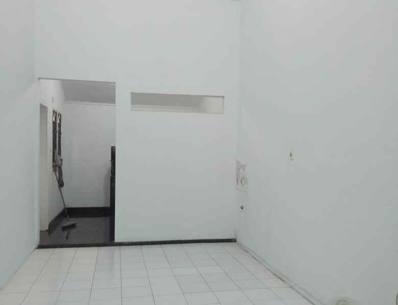 disewa rumah 1 tingkat di komplek cemara asri