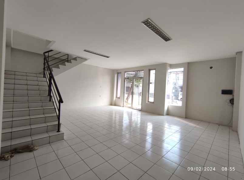 disewakan 1unit gudang langsung pemilik