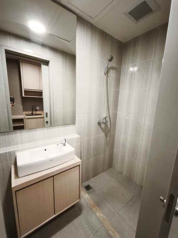 disewakan apartemen bella pakuwon city