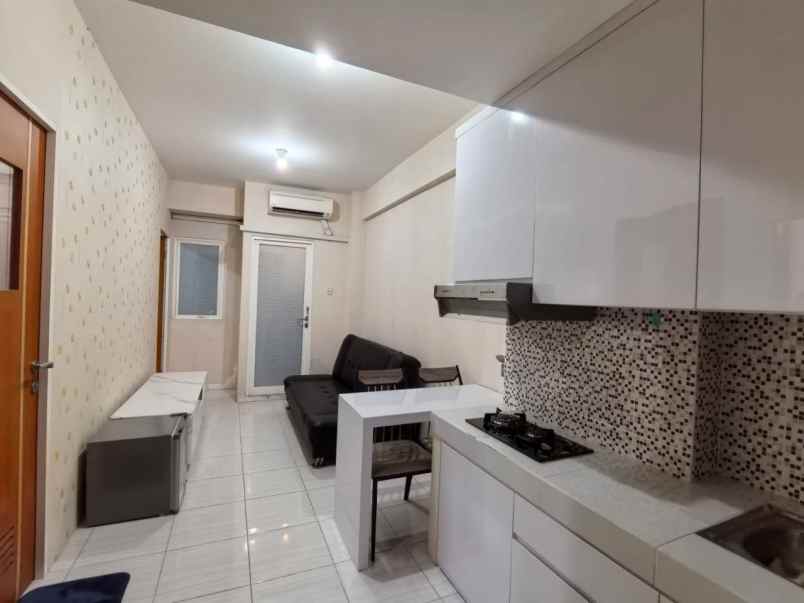 disewakan full furnish apartemen puncak dharmahusada