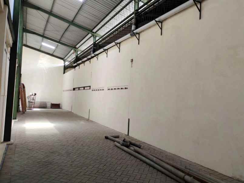 disewakan gudang di margomulyo surabaya