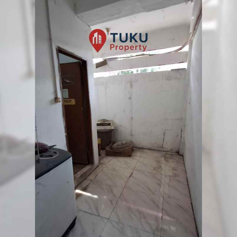disewakan ruko 3 lantai di kebayoran lama