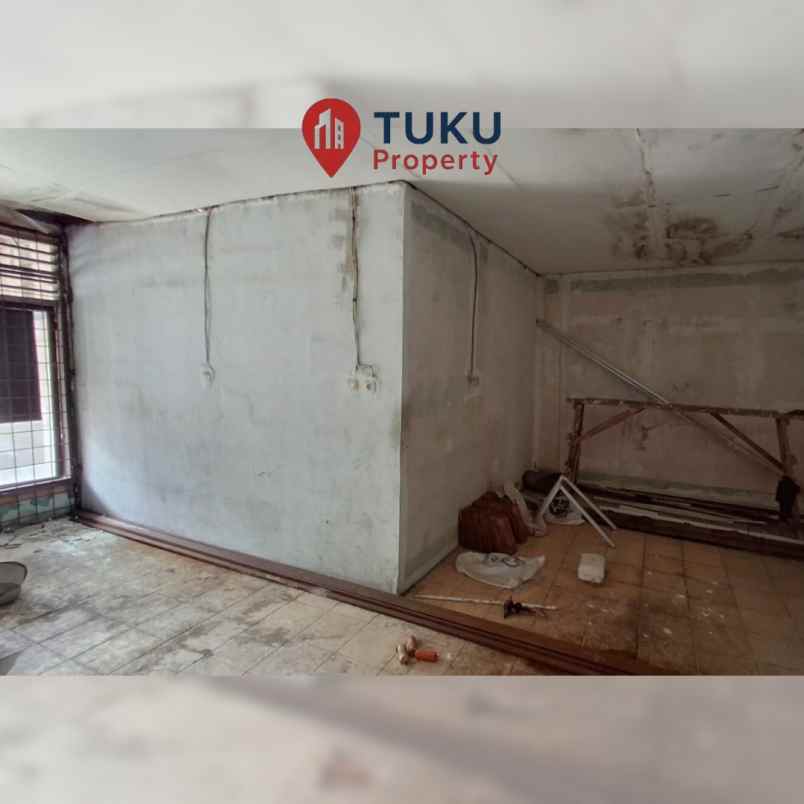 disewakan ruko 3 lantai di kebayoran lama