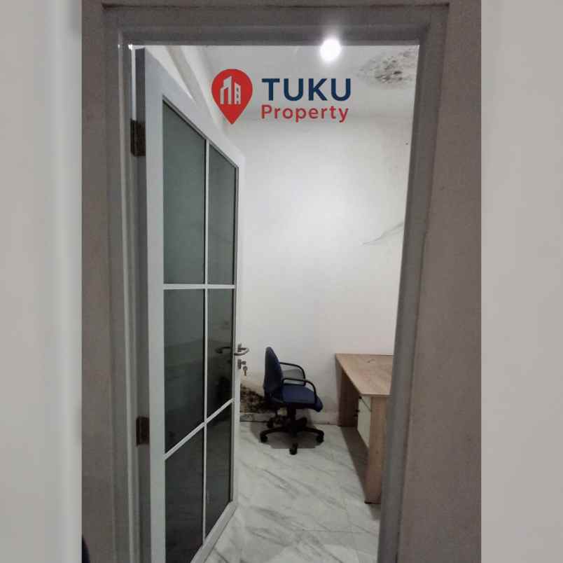 disewakan ruko 3 lantai di kebayoran lama