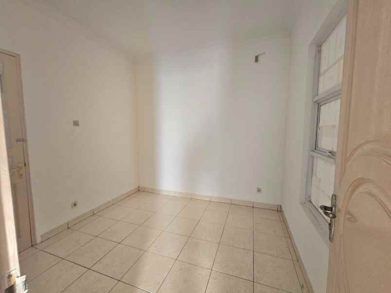 disewakan ruko gudang kantor jalan boulevard hijau raya