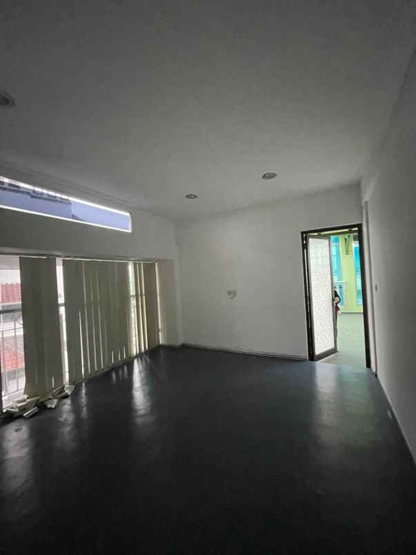 disewakan ruko gudang kantor jalan mampang prapatan