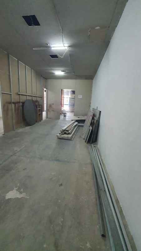 disewakan ruko gudang kantor kedung asem rungkut