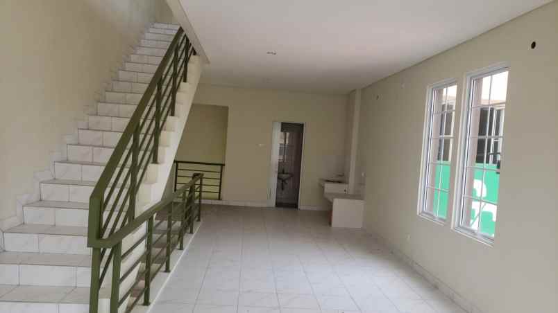 disewakan ruko gudang kantor north solvang square