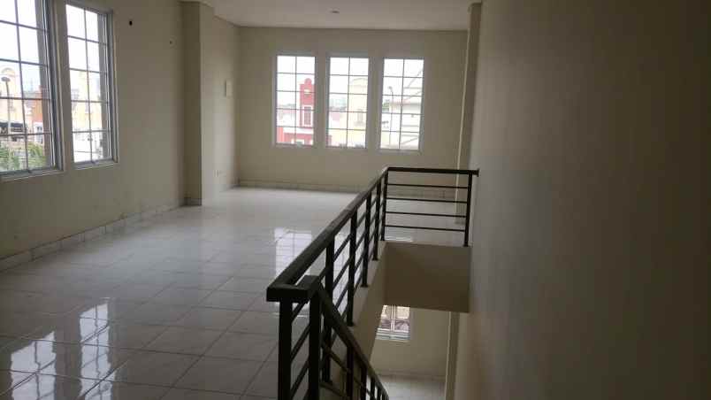 disewakan ruko gudang kantor north solvang square
