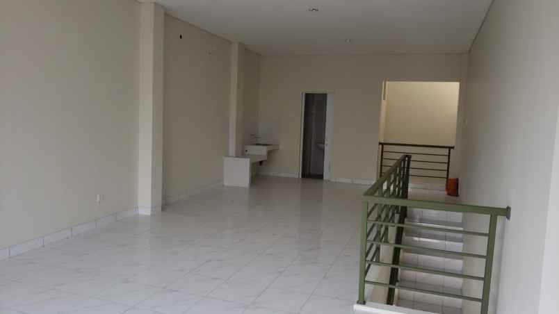 disewakan ruko gudang kantor north solvang square