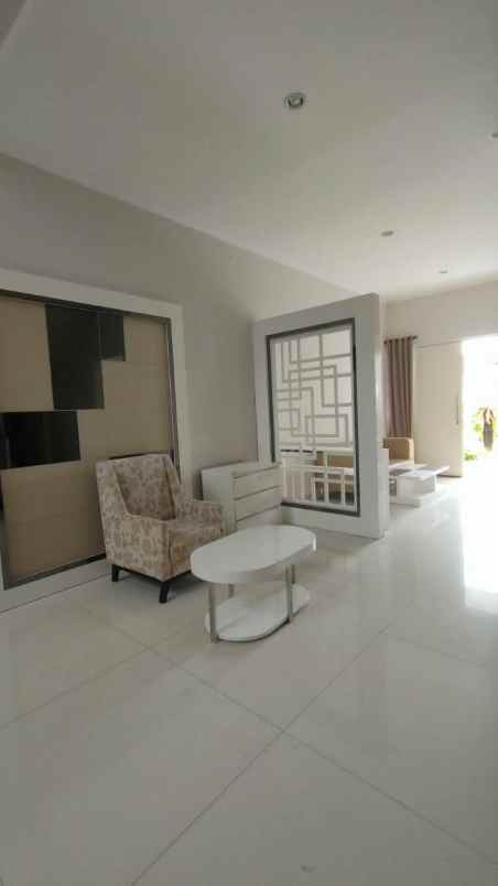 disewakan rumah bukit telaga golf