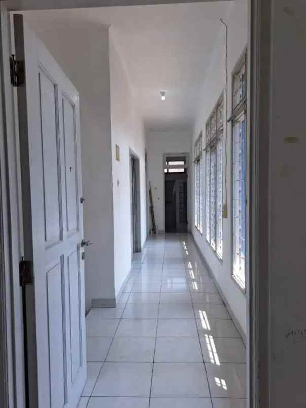 disewakan rumah cinere depok