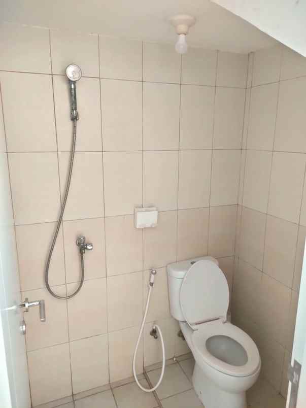 disewakan rumah cluster south thames