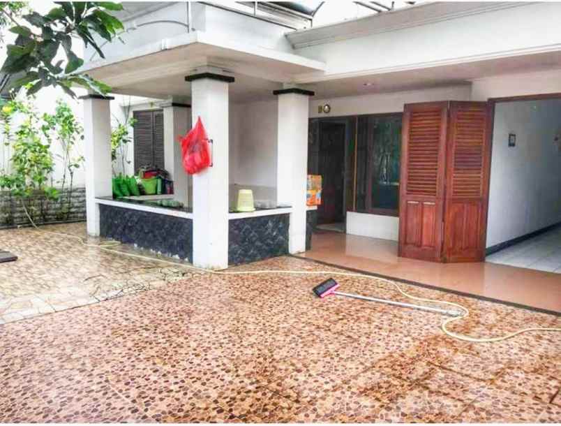 disewakan rumah darmo permai utara surabaya barat