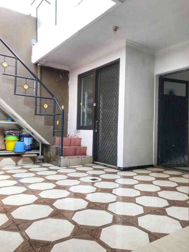 disewakan rumah darmo permai utara surabaya barat