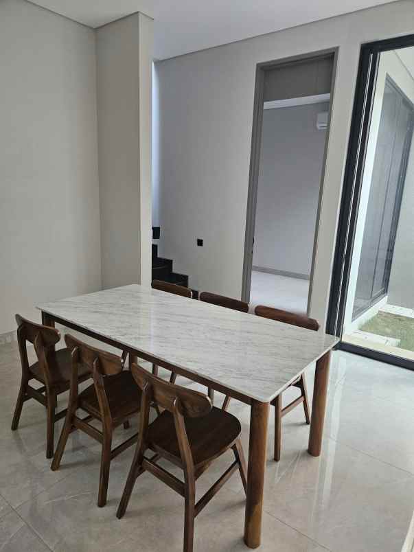 disewakan rumah dempsey hills citraland