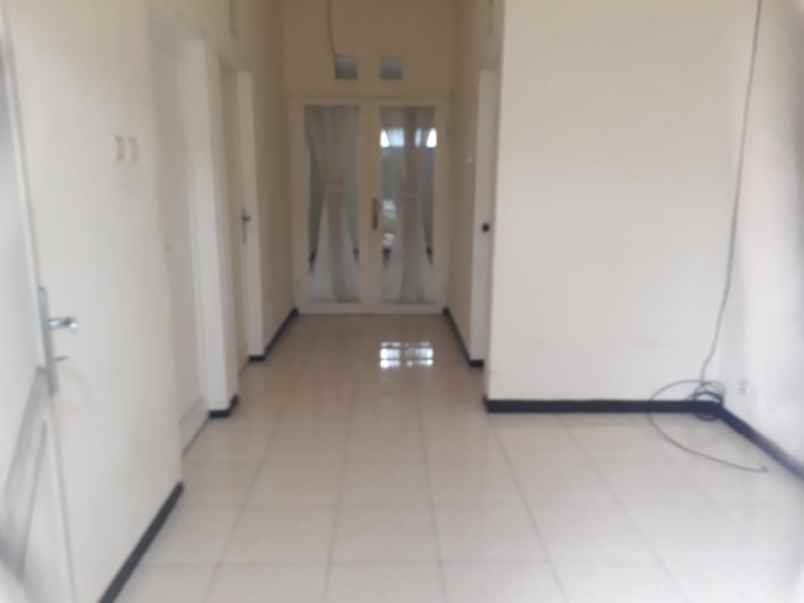 disewakan rumah di daerah sariwangi atas