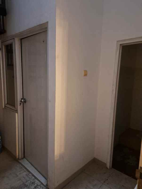 disewakan rumah gading griya lestari