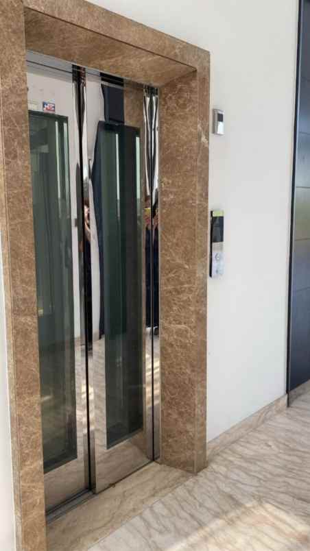 disewakan rumah golf island pik