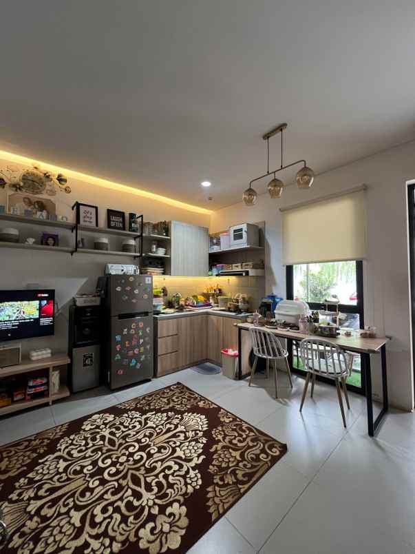 disewakan rumah grand wisata cluster o8