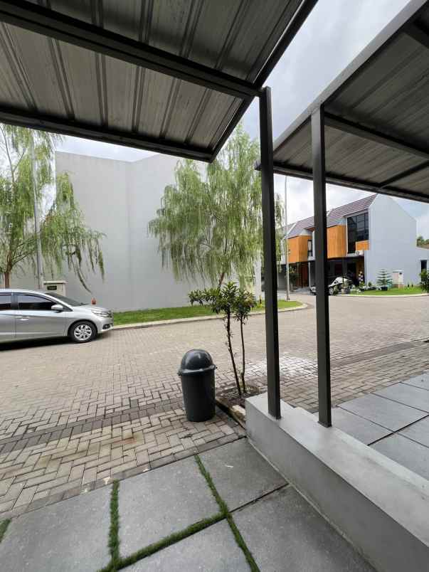 disewakan rumah grand wisata cluster o8