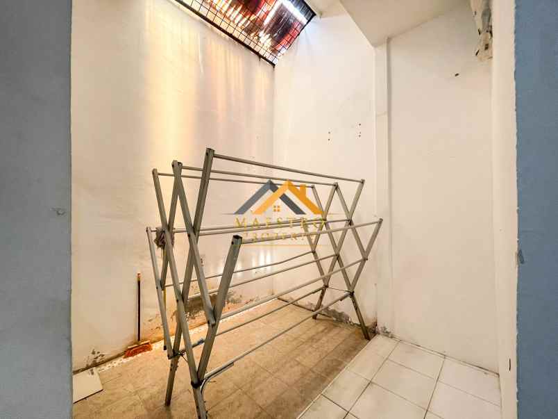 disewakan rumah jalan metal medan