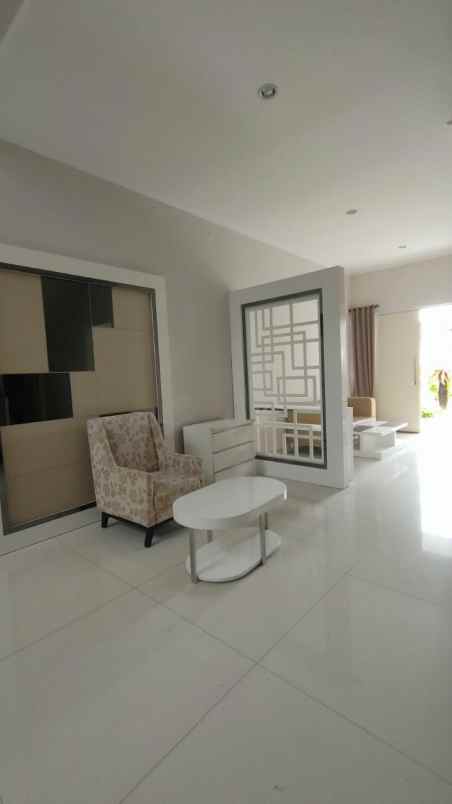 disewakan rumah jalan raya bypass mojoagung